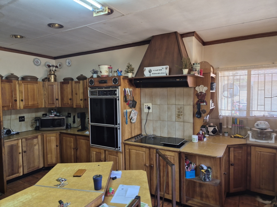 4 Bedroom Property for Sale in Wilkoppies North West